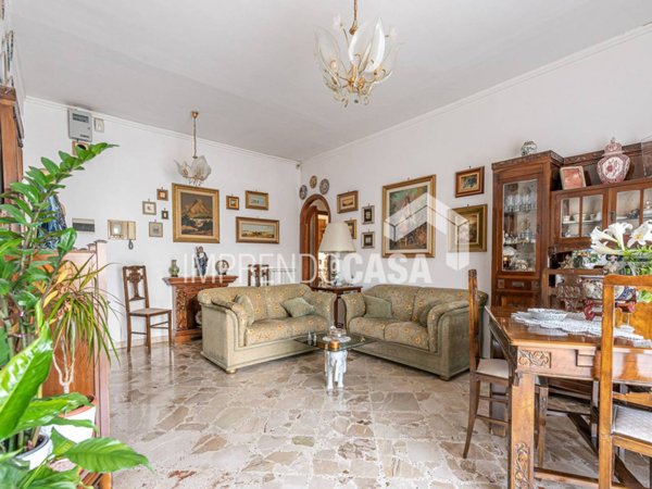 appartamento in vendita a Palermo in zona Roccella