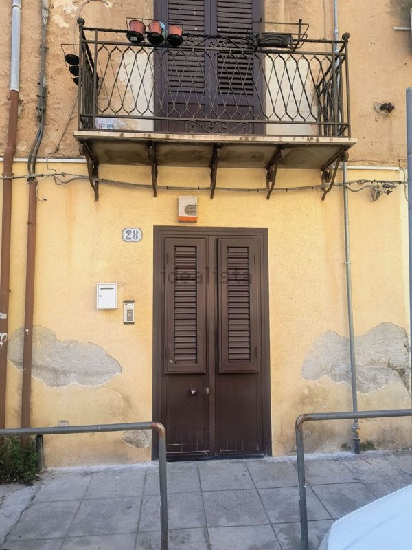 appartamento in vendita a Palermo in zona Politeama