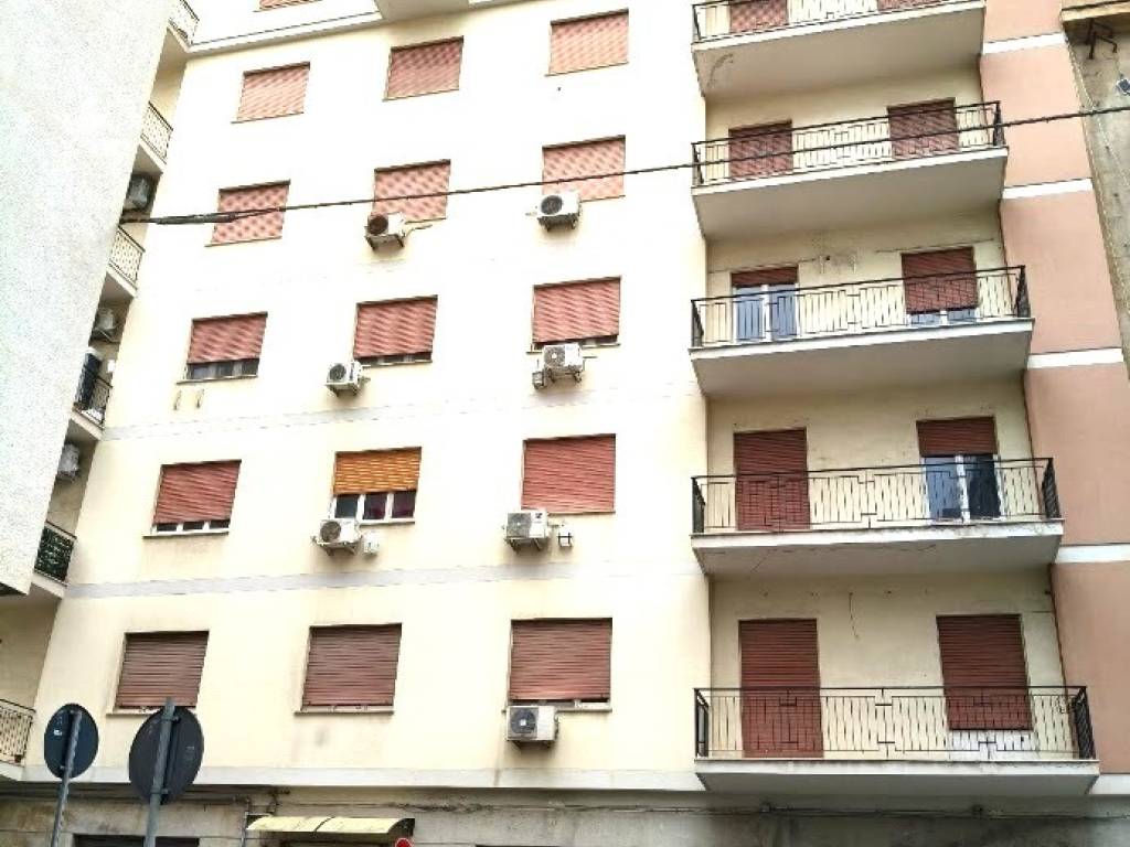 appartamento in vendita a Palermo in zona Malaspina/Palagonia