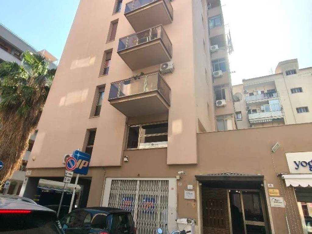 appartamento in vendita a Palermo in zona Politeama