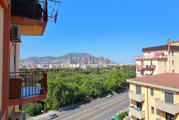 appartamento in vendita a Palermo in zona Uditore