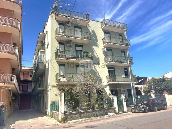 appartamento in vendita a Palermo in zona Villagrazia/Falsomiele