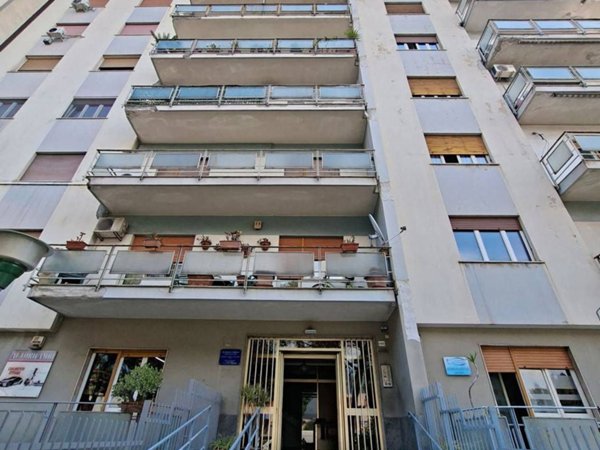 appartamento in vendita a Palermo in zona Zisa
