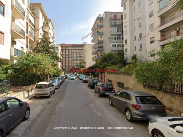 appartamento in vendita a Palermo in zona Politeama