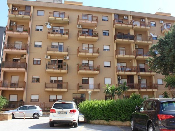 appartamento in vendita a Palermo in zona Villagrazia/Falsomiele