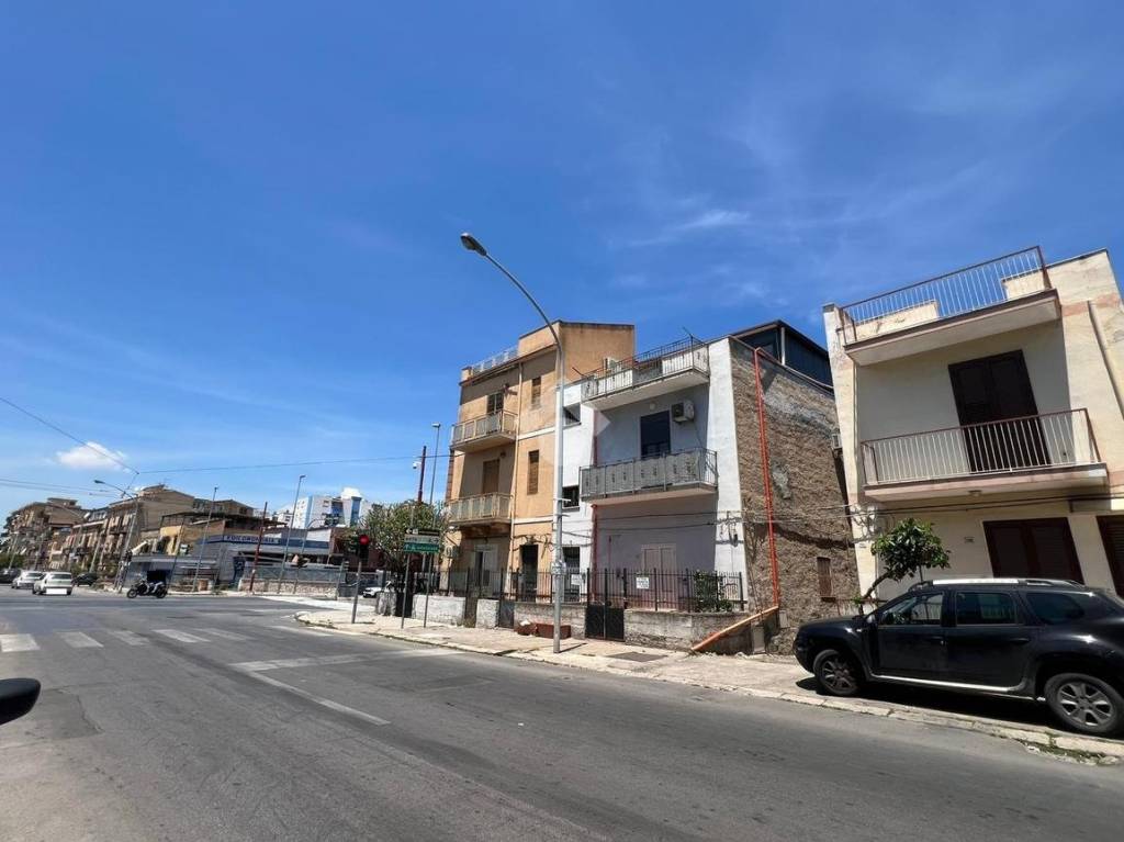 appartamento in vendita a Palermo in zona Croceverde