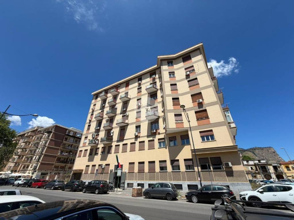 appartamento in vendita a Palermo