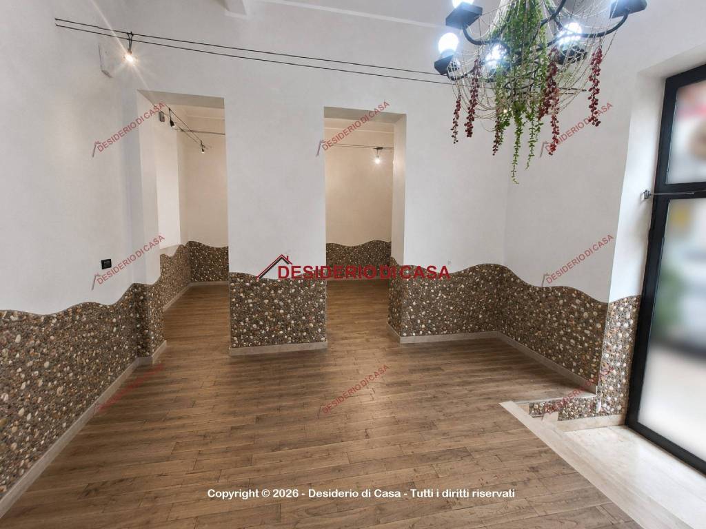 negozio in vendita a Palermo in zona Politeama