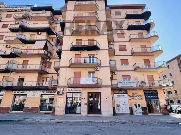 appartamento in vendita a Palermo in zona Oreto