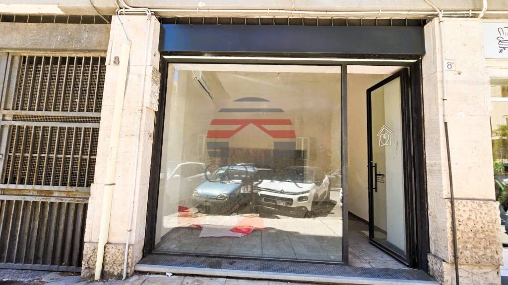 negozio in vendita a Palermo in zona Libertà