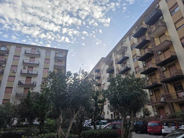 appartamento in vendita a Palermo in zona Roccella