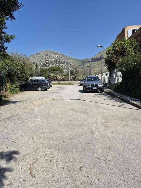 appartamento in vendita a Palermo in zona Partanna