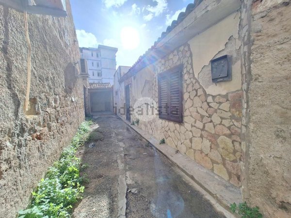 appartamento in vendita a Palermo in zona Villagrazia/Falsomiele