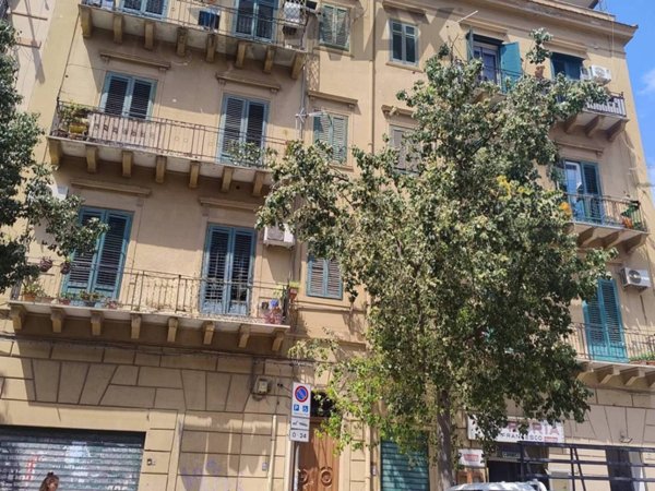 appartamento in vendita a Palermo in zona Zisa