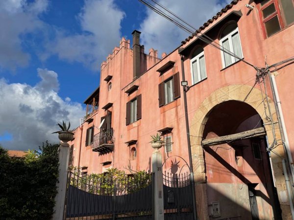 casa indipendente in vendita a Palermo in zona Borgo Nuovo