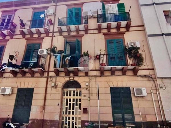 appartamento in vendita a Palermo in zona Zisa