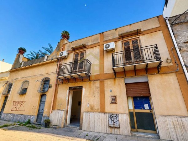 appartamento in vendita a Palermo in zona Centro storico