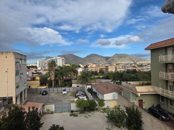 appartamento in vendita a Palermo in zona Pallavicino