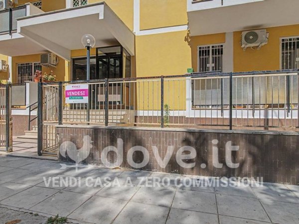 appartamento in vendita a Palermo in zona Malaspina/Palagonia