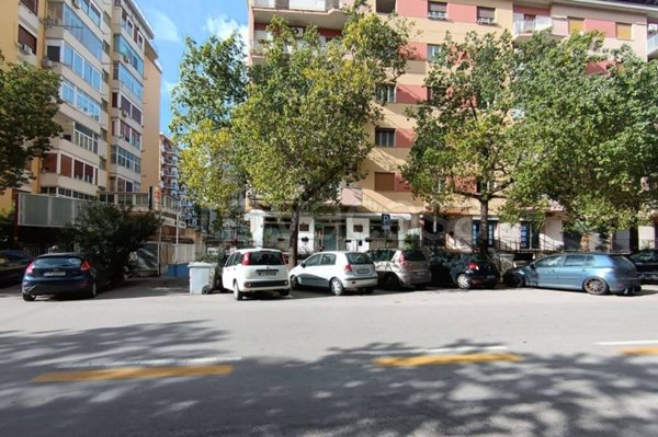 negozio in vendita a Palermo