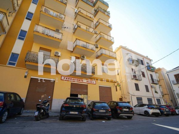 negozio in vendita a Palermo in zona Centro storico