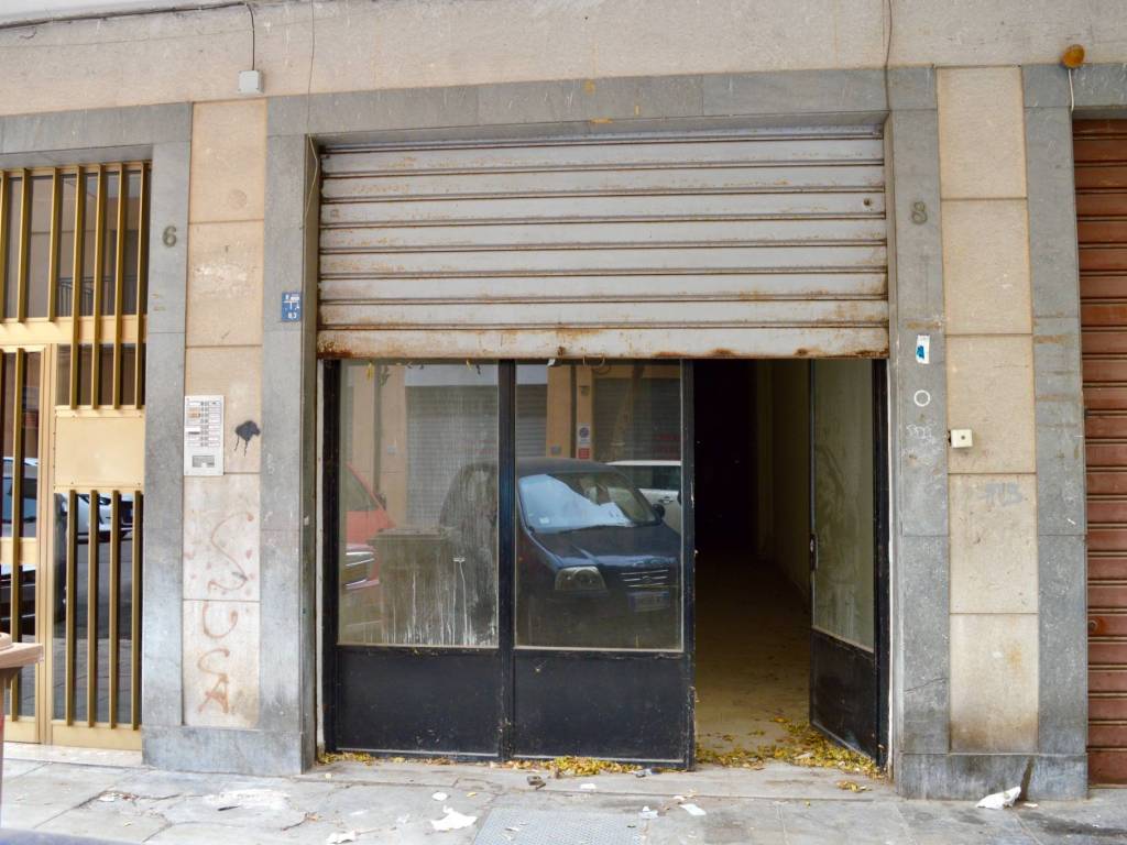 negozio in vendita a Palermo in zona Calatafimi / Cuba