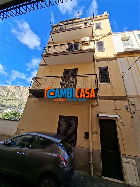 appartamento in vendita a Palermo in zona Arenella/Vergine Maria