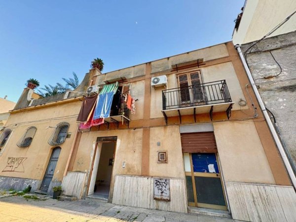 intera palazzina in vendita a Palermo in zona Centro storico