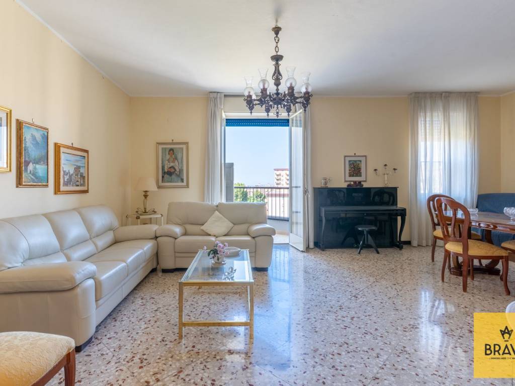 appartamento in vendita a Palermo in zona Montegrappa / Santa Rosalia