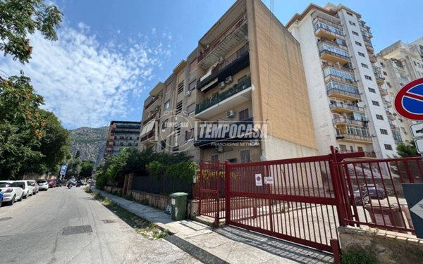 casa indipendente in vendita a Palermo in zona Resuttana
