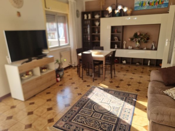 appartamento in vendita a Palermo in zona Zisa