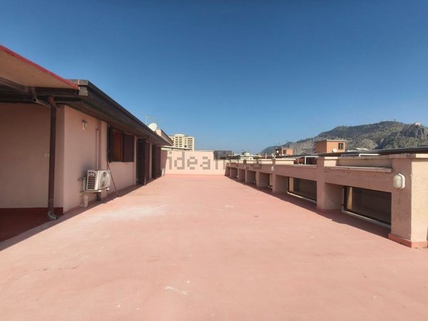 appartamento in vendita a Palermo in zona Libertà