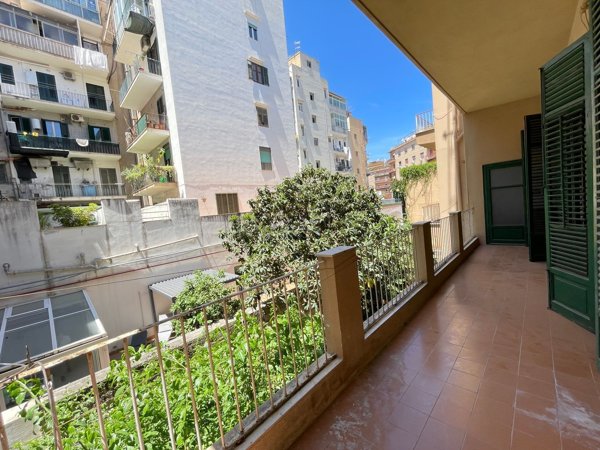appartamento in vendita a Palermo in zona Libertà