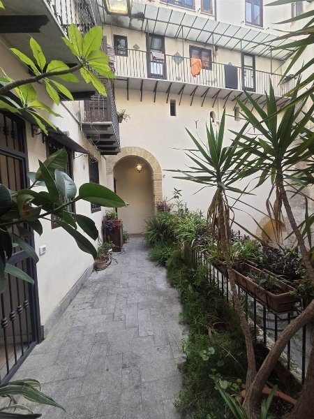 appartamento in vendita a Palermo in zona Centro storico