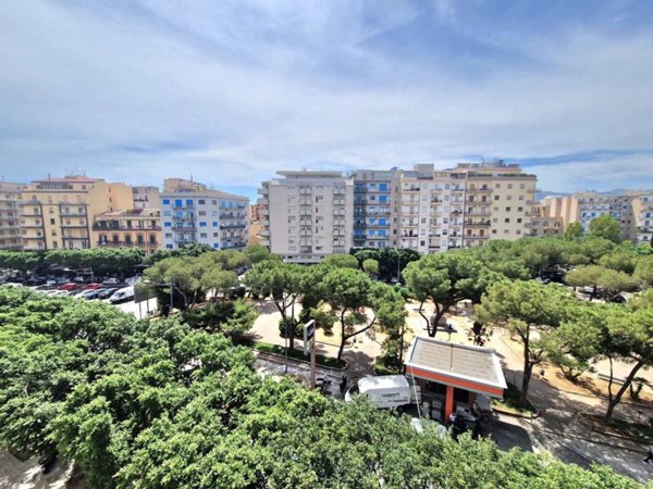 appartamento in vendita a Palermo in zona Libertà