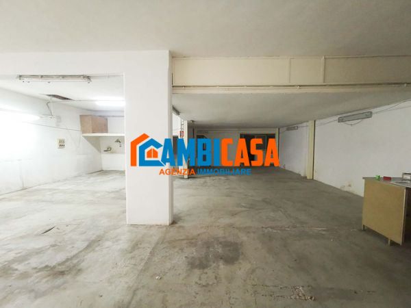 ufficio in vendita a Palermo in zona Sferracavallo