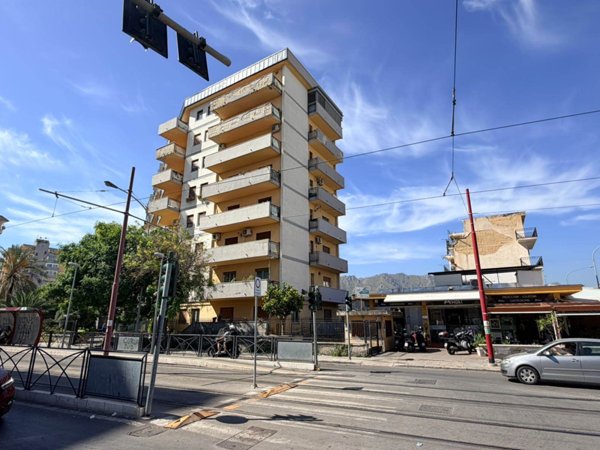 appartamento in vendita a Palermo in zona Settecannoli