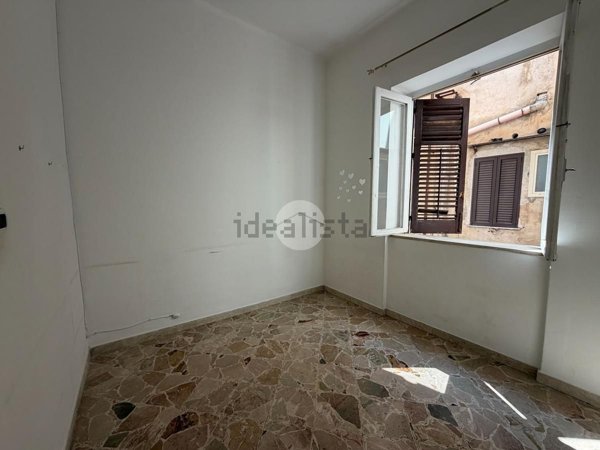 appartamento in vendita a Palermo in zona Zisa