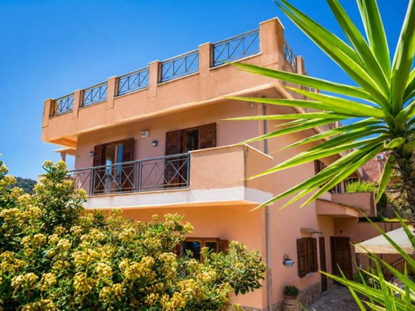 casa indipendente in vendita a Palermo in zona Tommaso Natale