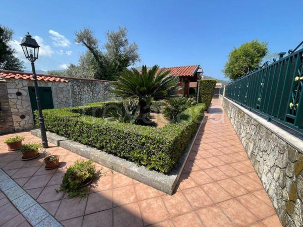 casa indipendente in vendita a Palermo