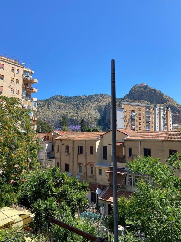 appartamento in vendita a Palermo in zona Montepellegrino