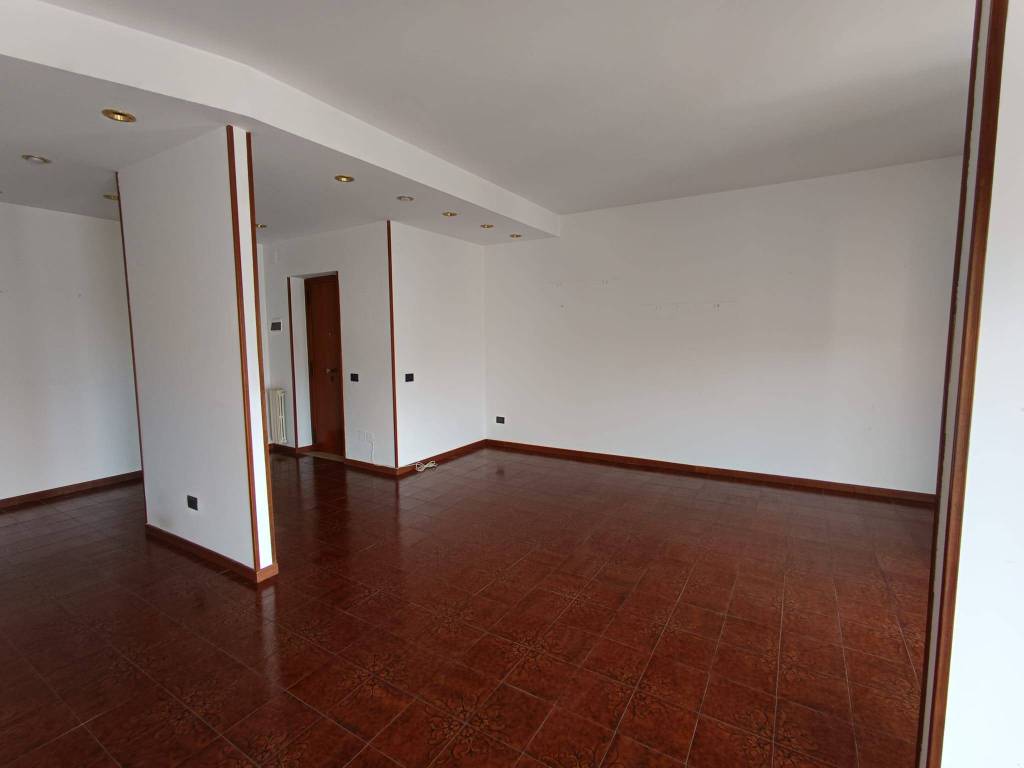 appartamento in vendita a Palermo in zona Malaspina/Palagonia
