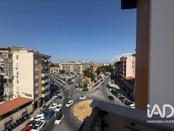 appartamento in vendita a Palermo in zona Malaspina/Palagonia