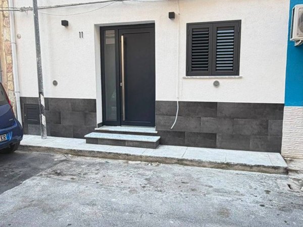 appartamento in vendita a Palermo in zona Partanna