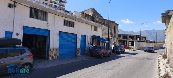 locale di sgombero in vendita a Palermo in zona Settecannoli