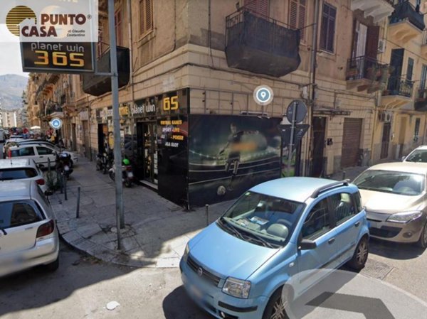 negozio in vendita a Palermo
