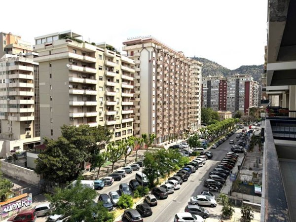 appartamento in vendita a Palermo in zona Libertà