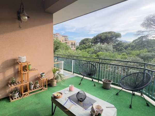 appartamento in vendita a Palermo in zona Malaspina/Palagonia