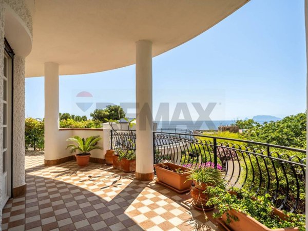 casa indipendente in vendita a Palermo in zona Addaura