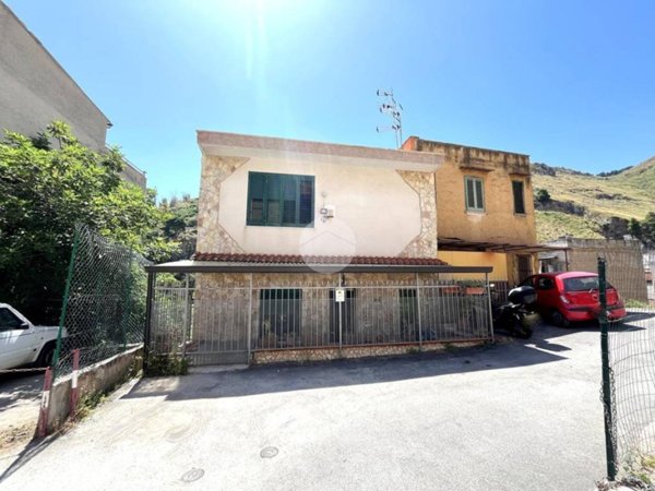casa indipendente in vendita a Palermo in zona Boccadifalco